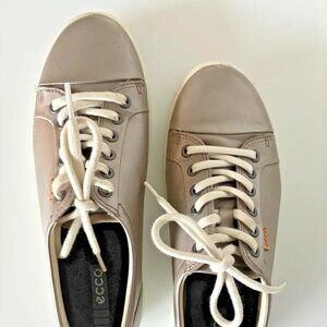ECCO silver/pewter leather lace-up women's sneakers EU size 40 (US 9)